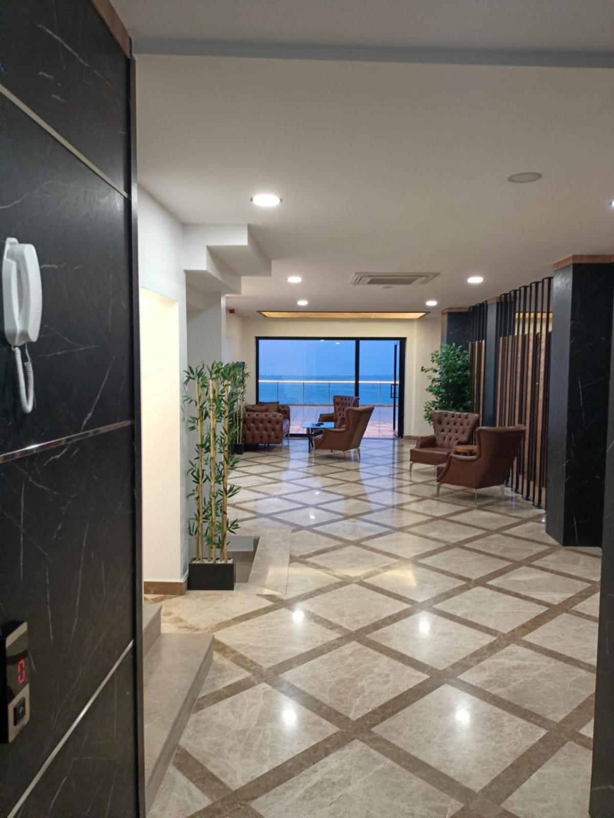 The Marine Hotel Trabzon Buitenkant foto