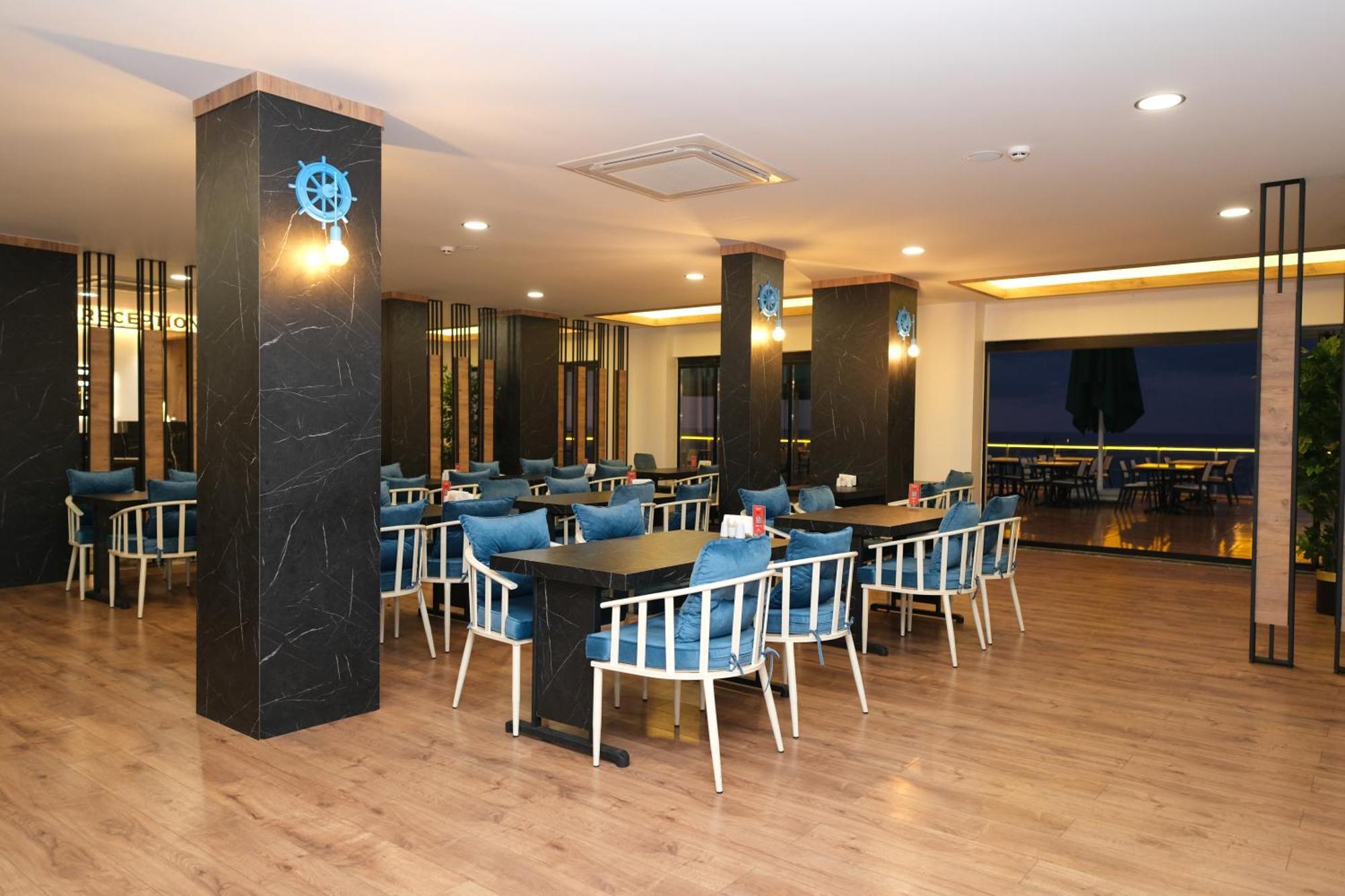 The Marine Hotel Trabzon Buitenkant foto