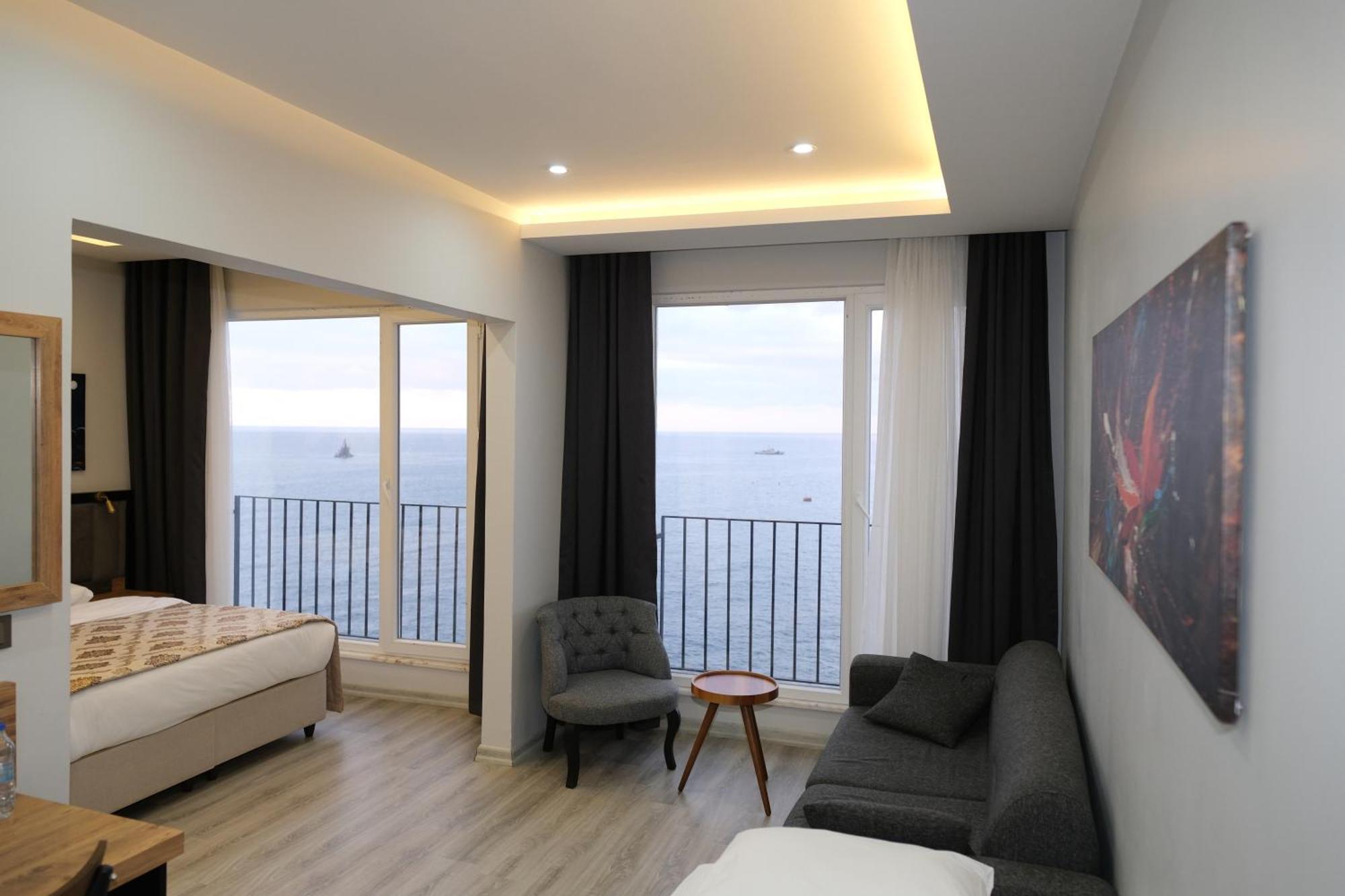 The Marine Hotel Trabzon Buitenkant foto