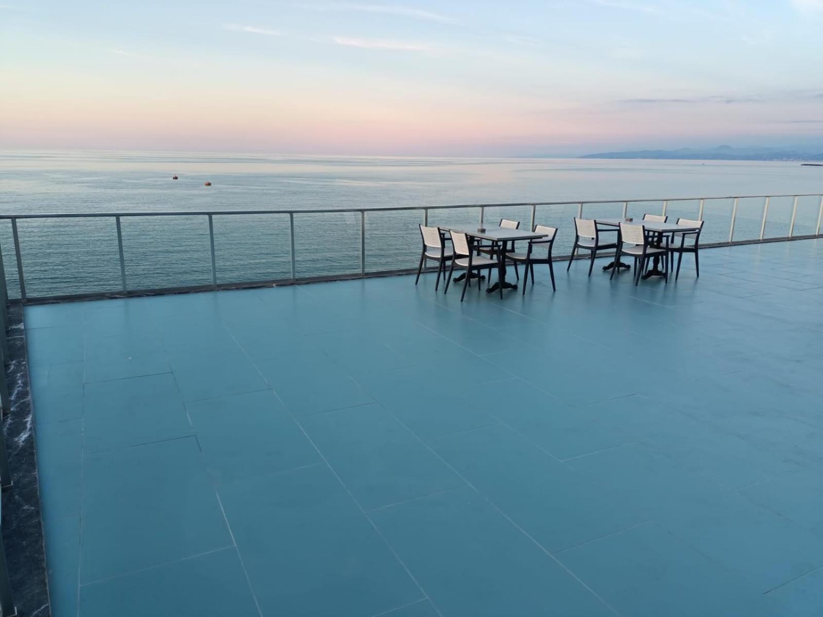 The Marine Hotel Trabzon Buitenkant foto